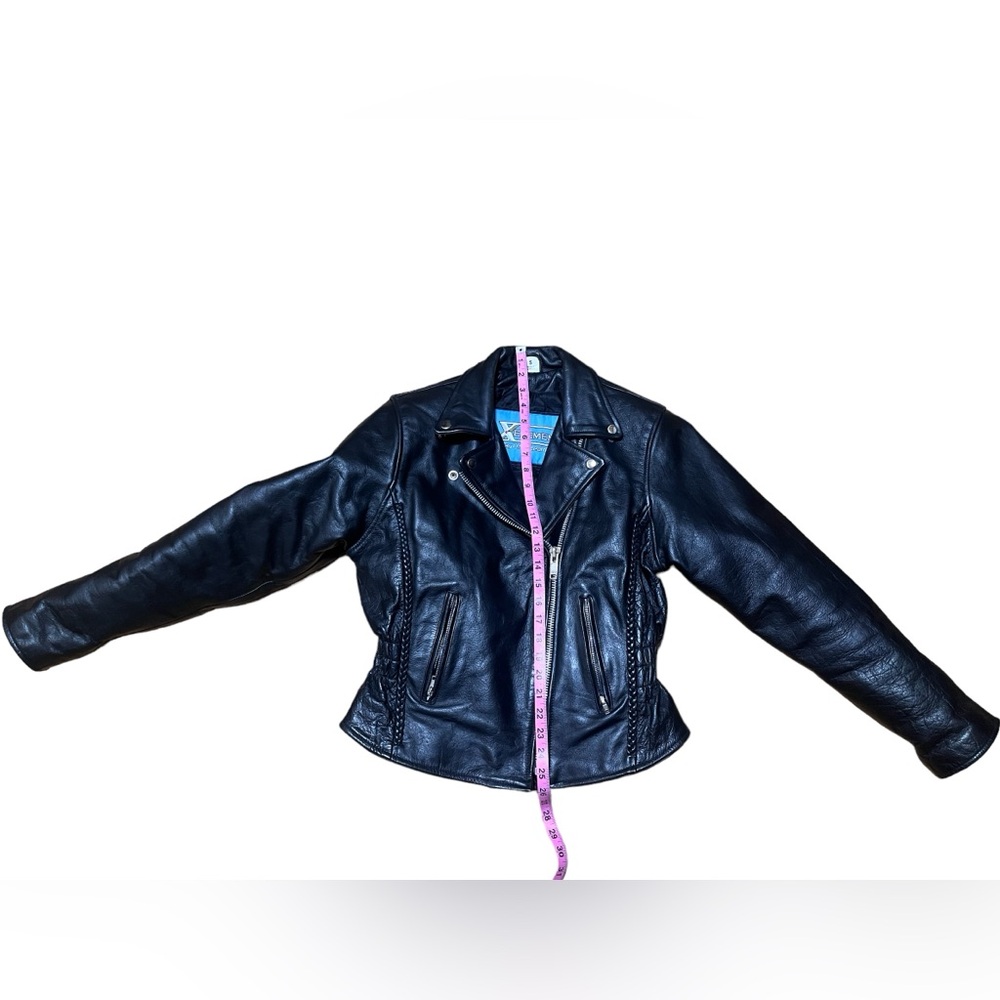 🏍️ Women’s Leather Biker Jacket